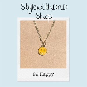 Be happy  Pendant Necklace